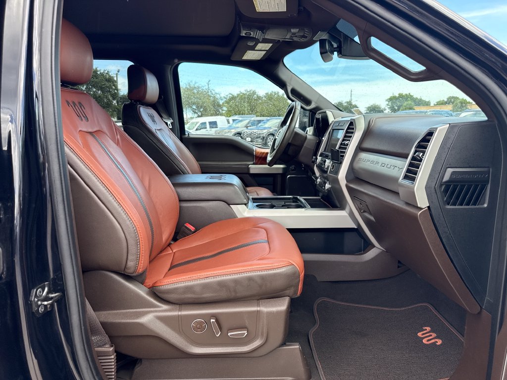Used 2019 Ford F250 King Ranch w/ King Ranch Ultimate Package AWD/4WD image 31