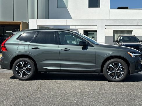 New 2026 Volvo XC60 B5 Core w/ Climate Package image 4