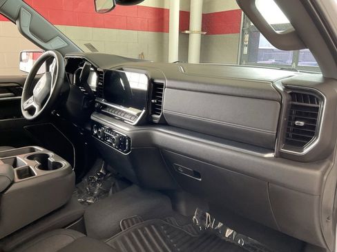 Used 2023 Chevrolet Silverado 1500 LT image 20