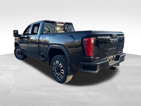 Used 2024 GMC Sierra 2500 Denali Ultimate image 10