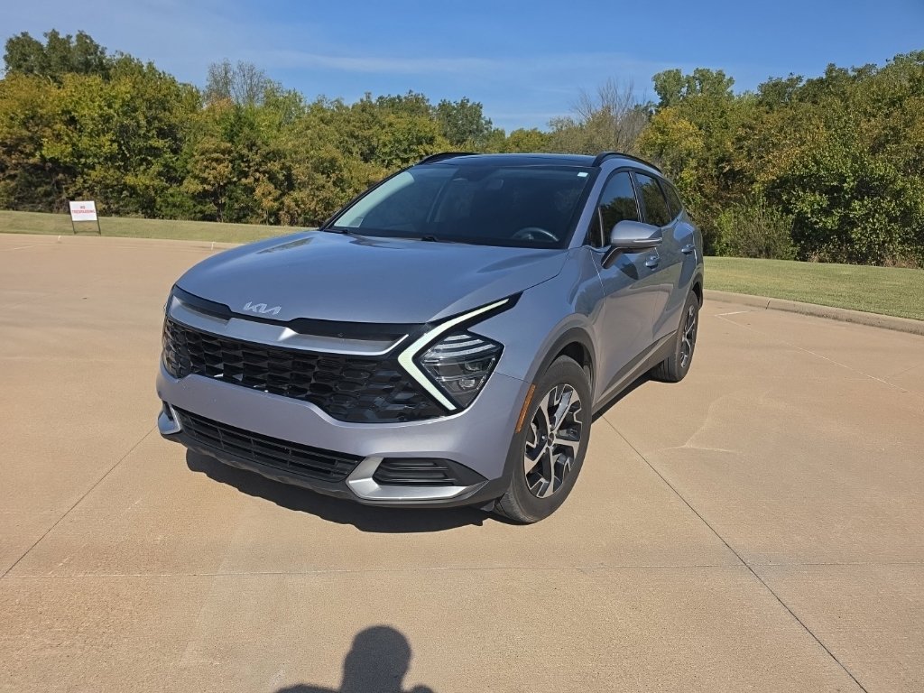 Used 2025 Kia Sportage EX w/ Premium Package FWD image 11