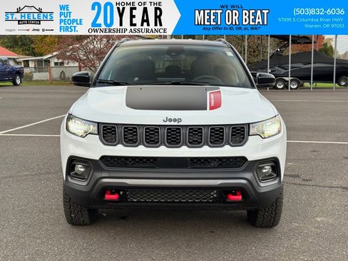 New 2026 Jeep Compass Trailhawk image 13