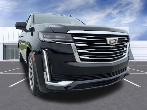 Certified 2024 Cadillac Escalade ESV Premium Luxury Platinum AWD/4WD image 8
