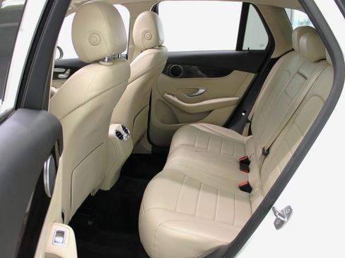 Used 2017 Mercedes-Benz GLC 300 w/ Premium 1 Package image 39