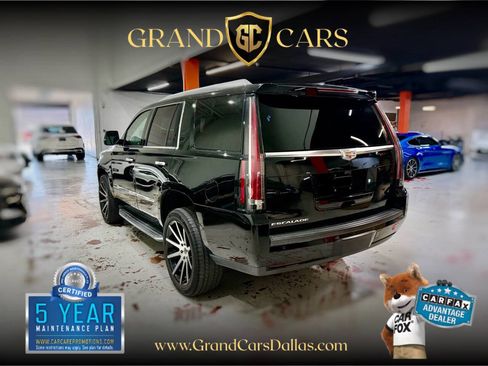 Used 2017 Cadillac Escalade Luxury image 8