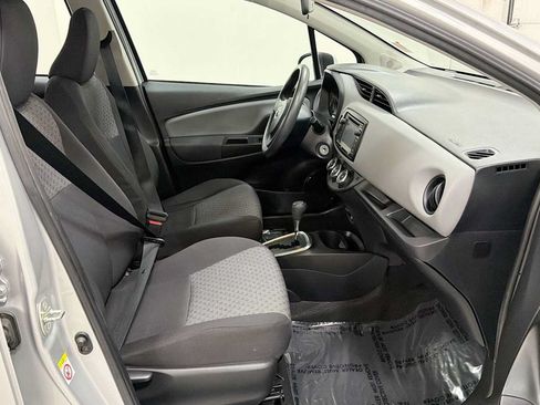 Used 2015 Toyota Yaris L FWD image 27