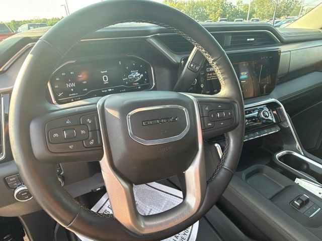 Used 2024 GMC Sierra 2500 Denali w/ Denali Reserve Package AWD/4WD image 17