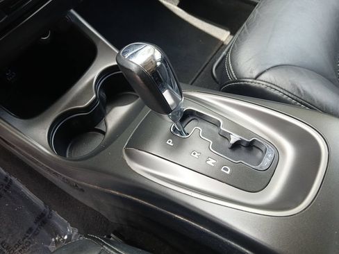 Used 2020 Dodge Journey Crossroad FWD image 38