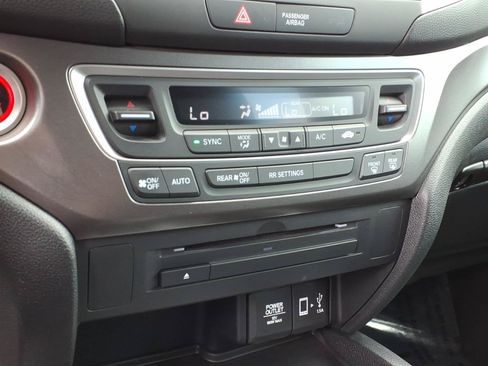 Used 2019 Honda Ridgeline Sport image 18