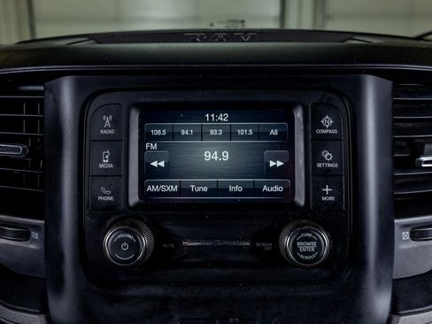 Used 2024 RAM 3500 Tradesman w/ Chrome Appearance Group AWD/4WD image 24