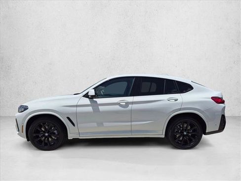 Used 2024 BMW X4 xDrive30i w/ M Sport Package AWD/4WD image 9