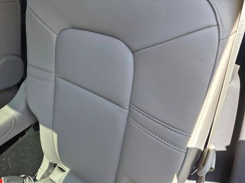 Used 2023 Lincoln Aviator 2WD w/ Premium Package image 15