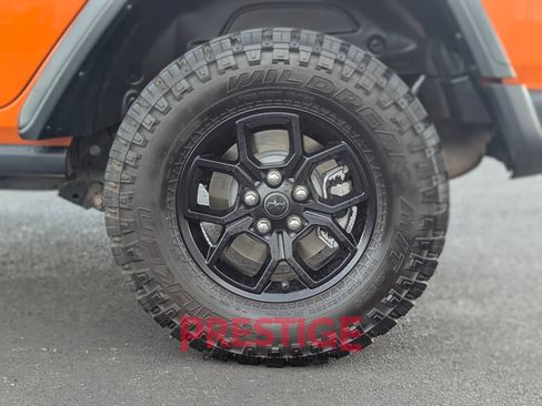 Used 2025 Jeep Wrangler Unlimited Sport AWD/4WD image 16