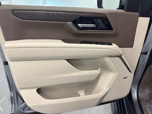 New 2026 GMC Yukon XL Denali w/ Sun & Power Step Package RWD image 11
