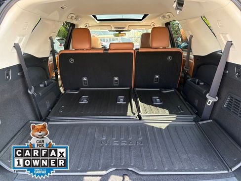 Used 2024 Nissan Pathfinder Platinum w/ Cargo Package image 34