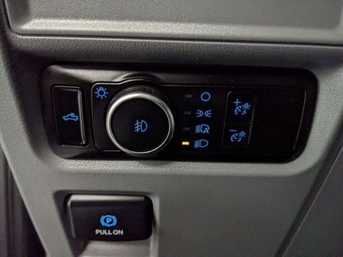Used 2024 Ford F150 XLT AWD/4WD image 13