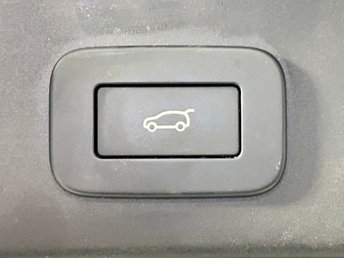 Used 2023 Land Rover Range Rover Evoque HST image 15