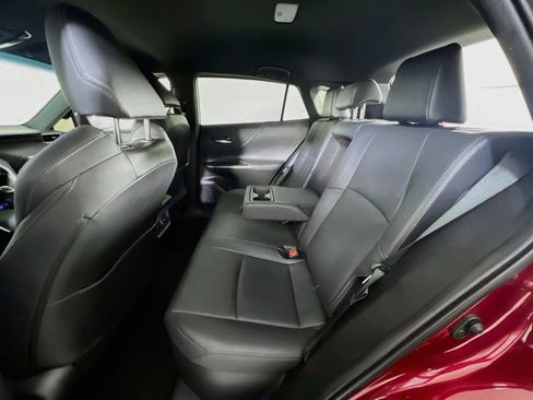 Used 2022 Toyota Venza XLE AWD/4WD image 23