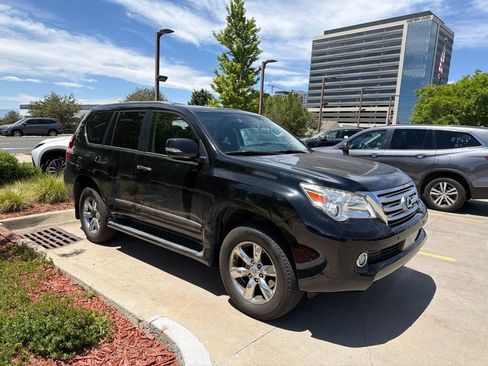 Used 2013 Lexus GX 460 w/ Convenience Pkg AWD/4WD image 4