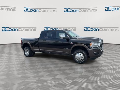 Used 2024 RAM 3500 Limited w/ Towing Technology Group AWD/4WD image 2