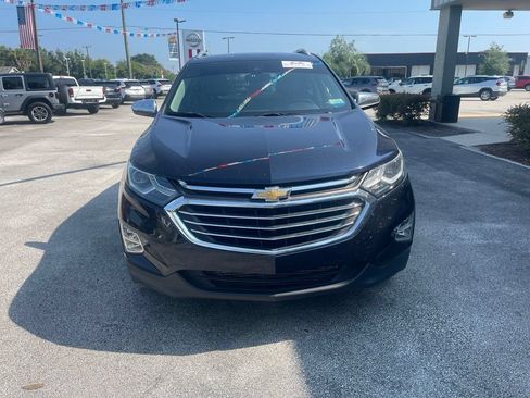 Used 2020 Chevrolet Equinox Premier w/ LPO, Floor Liner Package FWD image 3