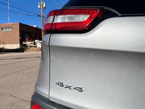 Used 2016 Jeep Cherokee Latitude w/ Comfort/Convenience Group image 20