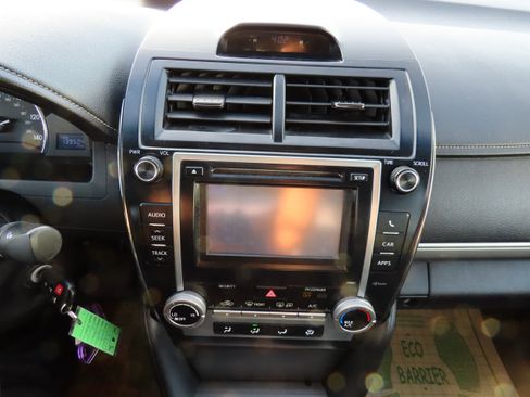 Used 2012 Toyota Camry SE image 23