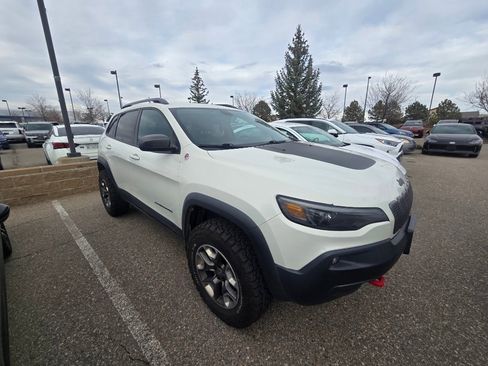 Used 2019 Jeep Cherokee Trailhawk w/ Cold Weather Group AWD/4WD image 39
