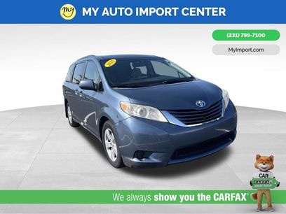 Used 2015 Toyota Sienna LE