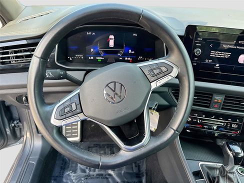 Used 2025 Volkswagen Jetta Sport FWD image 11