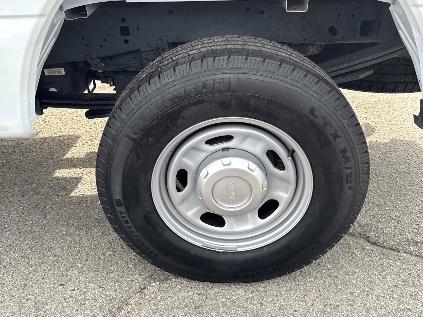 Used 2025 Ford F250 XL AWD/4WD image 6