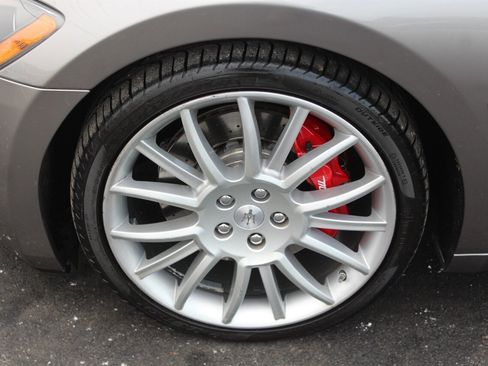 Used 2010 Maserati GranTurismo image 28