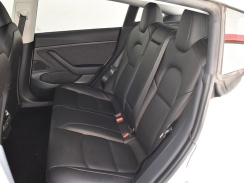 Used 2023 Tesla Model 3 Standard Range image 22