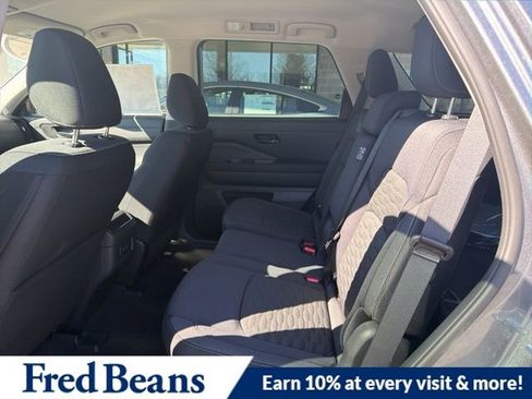 New 2026 Nissan Pathfinder SV image 7