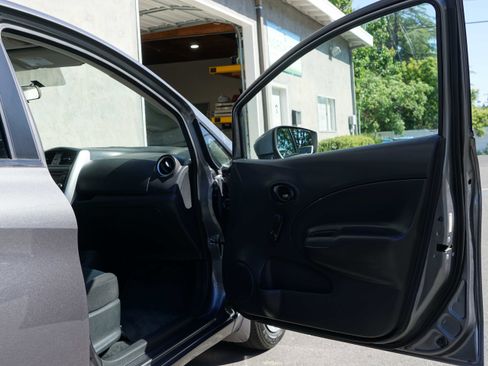 Used 2016 Nissan Versa Note S Plus FWD image 27