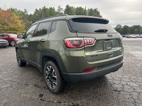 Used 2020 Jeep Compass Sport AWD/4WD image 5