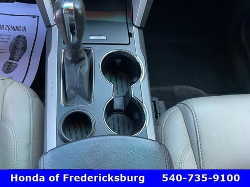 Used 2015 Ford Explorer XLT w/ Equipment Group 202A FWD image 37