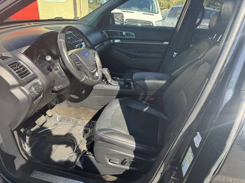 Used 2016 Ford Explorer Limited image 17
