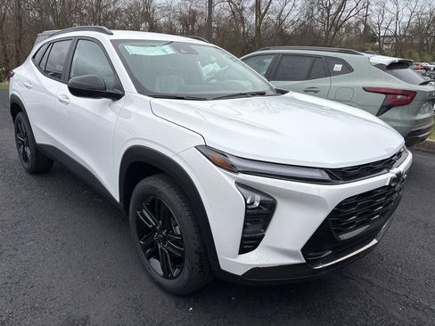 New 2026 Chevrolet Trax ACTIV w/ Driver Confidence Package image 2