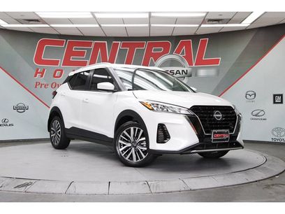 Used 2024 Nissan Kicks SV