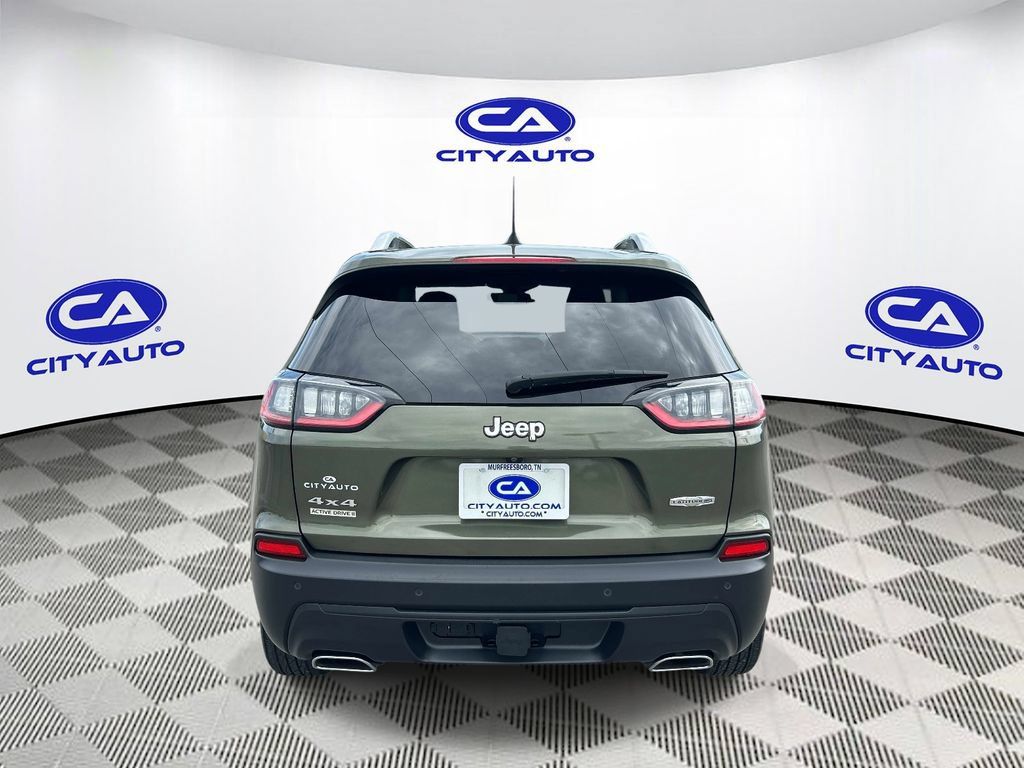 Used 2021 Jeep Cherokee Latitude Lux w/ Comfort/Convenience Group AWD/4WD image 4