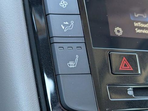 Certified 2025 INFINITI QX50 Luxe image 16