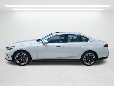 New 2026 BMW 530i w/ Premium Package RWD image 7