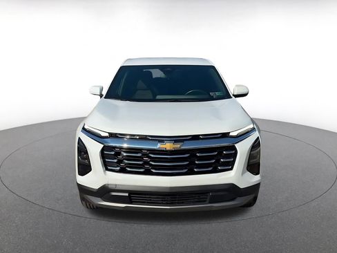 Used 2025 Chevrolet Equinox LT FWD image 4