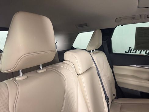 Used 2023 INFINITI QX60 Luxe w/ Cargo Package AWD/4WD image 34