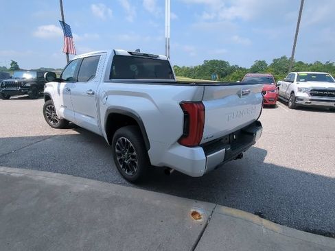 Used 2026 Toyota Tundra Limited AWD/4WD image 33