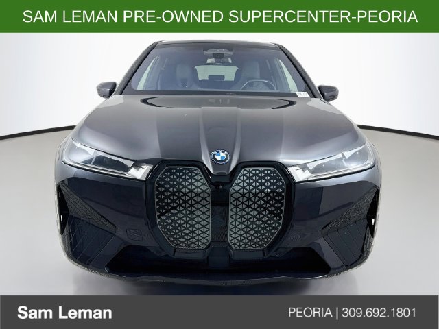 Used 2025 BMW iX xDrive50 AWD/4WD image 2