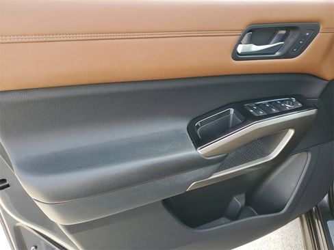 Certified 2022 Nissan Pathfinder Platinum w/ Cargo Package image 29