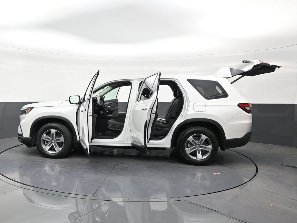 Used 2025 Honda Pilot EX-L image 30