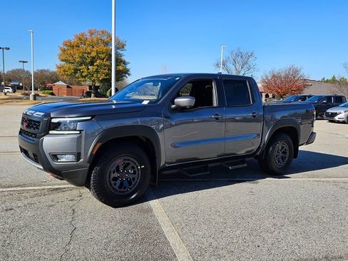 New 2026 Nissan Frontier Pro-X w/ Pro-X Convenience Package image 3